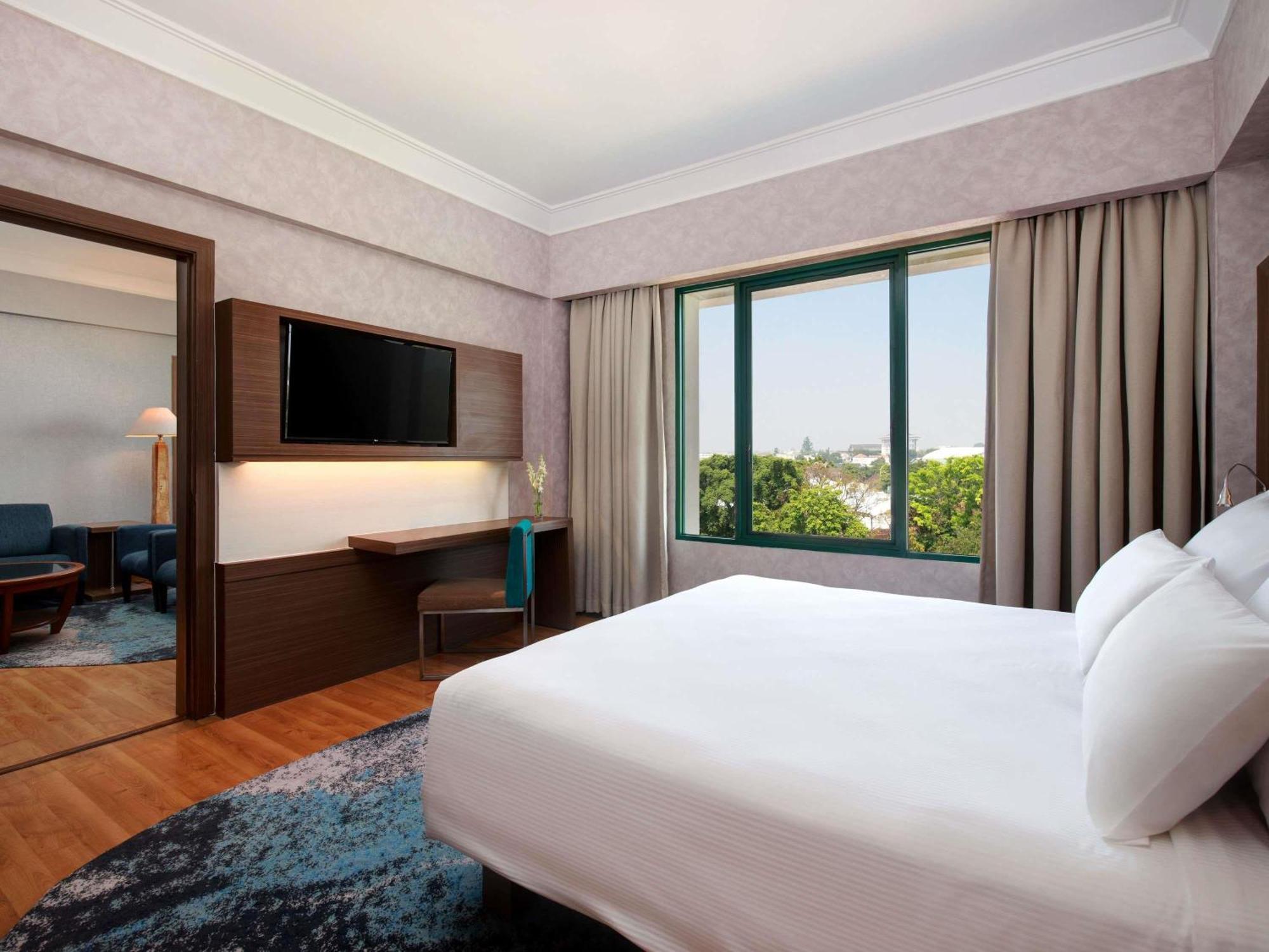 Novotel Solo מראה חיצוני תמונה